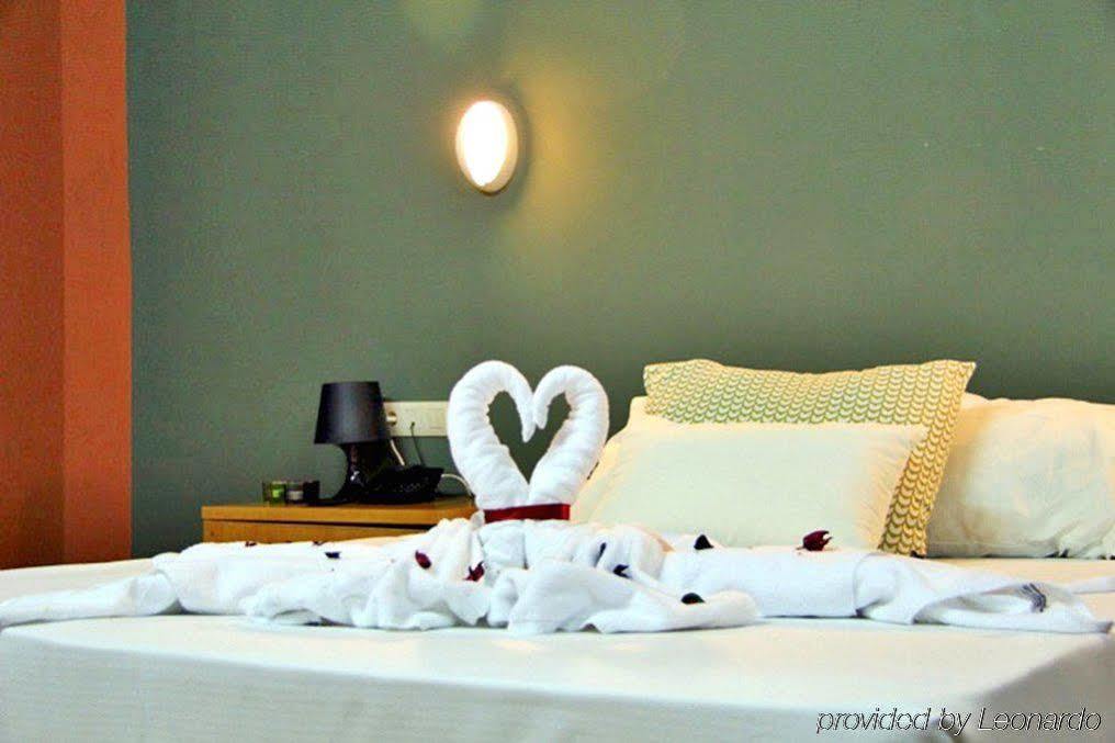Ahc Hoteles Caces Camera foto