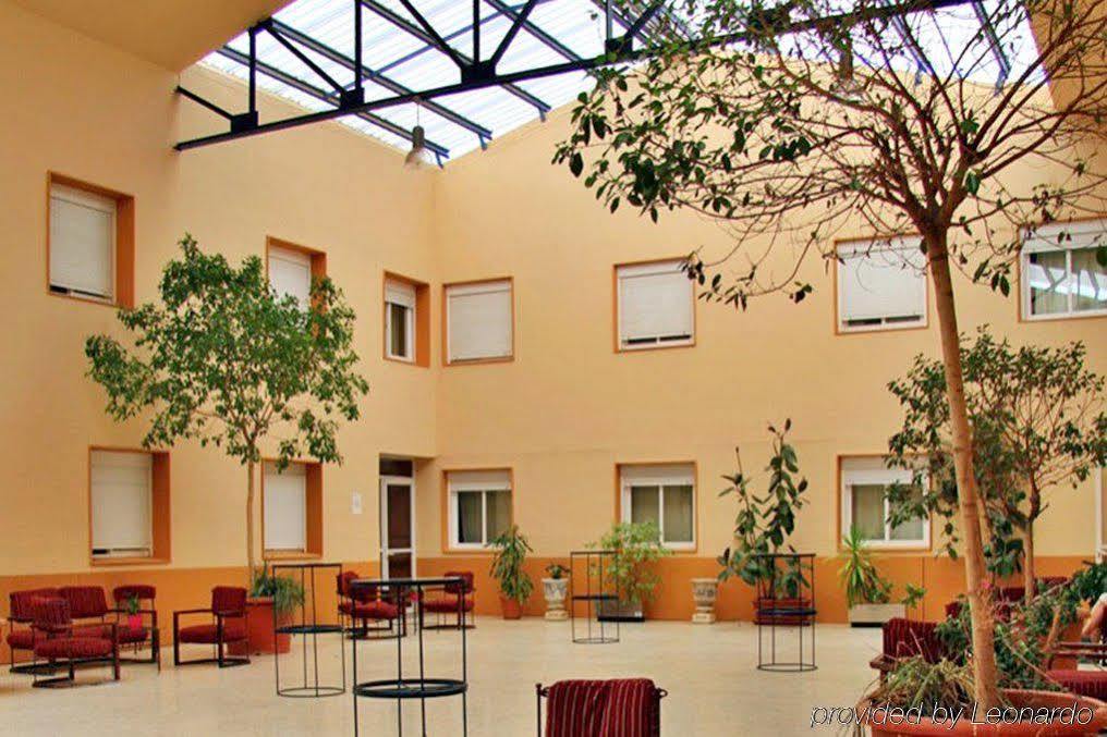 Ahc Hoteles Caces Esterno foto