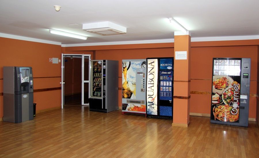 Ahc Hoteles Caces Esterno foto